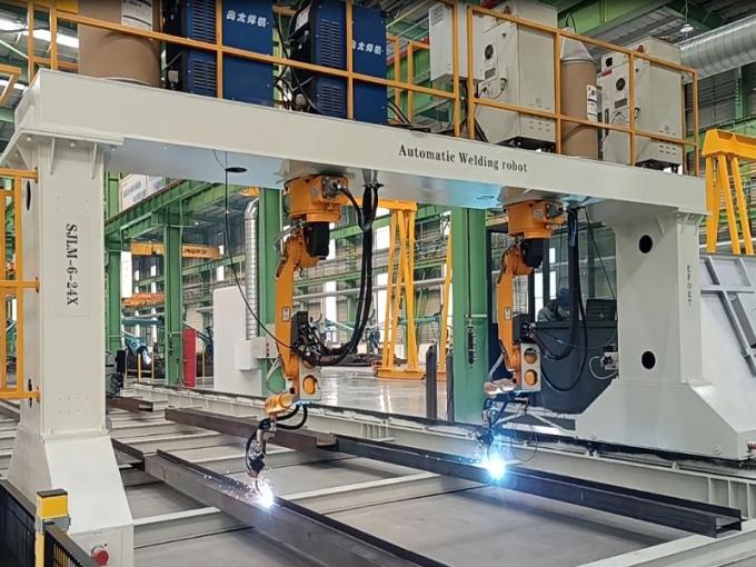 Automatic welding robot gantry